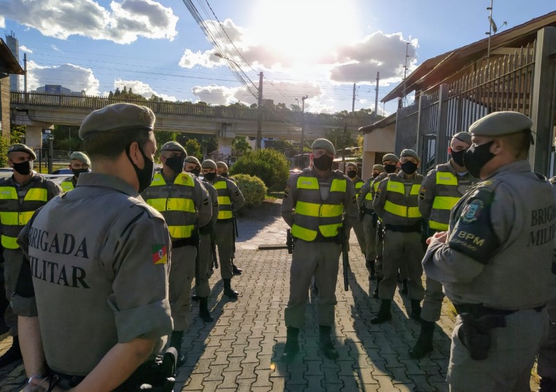 Bpm Recebe Refor O De Alunos Soldados No Policiamento De S O