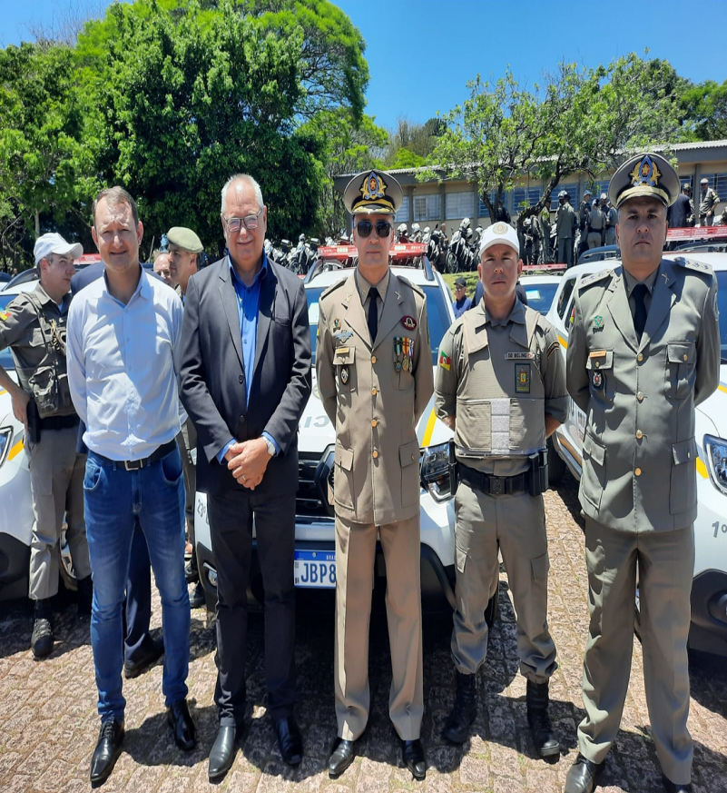 Solenidade Aos Anos Da Brigada Militar Marcada Por Entrega De