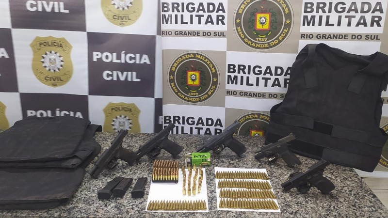 Apreens O De Armas De Fogo E De Ve Culo Em Situa O De Roubo Brigada