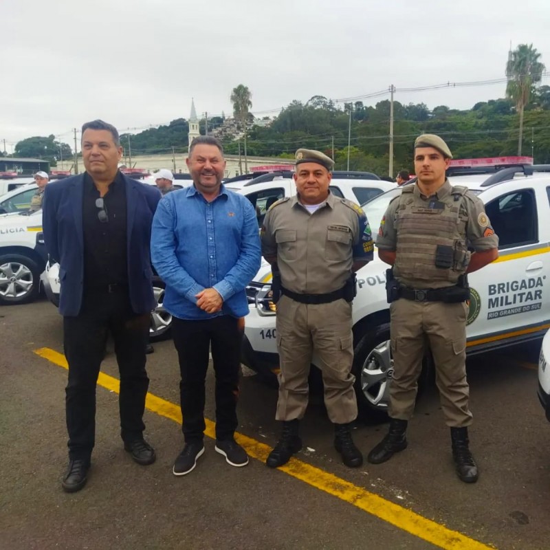 Comando Regional Do Vale Do Taquari Recebe Duas Novas Viaturas