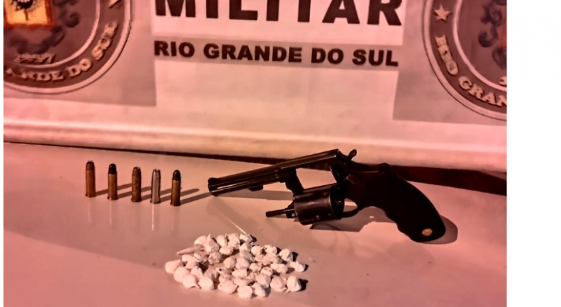 Bm Apreende Adolescente Por Porte Ilegal De Arma De Fogo E Tráfico De