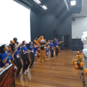 Emoção marca formatura de crianças e adolescentes que participaram do Proerd
