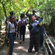 Pelotão Mirim da Brigada Militar e estudantes da Escola de Sinimbu realizam visita ao Parque Zoológico de Sapucaia do Sul/RS. 