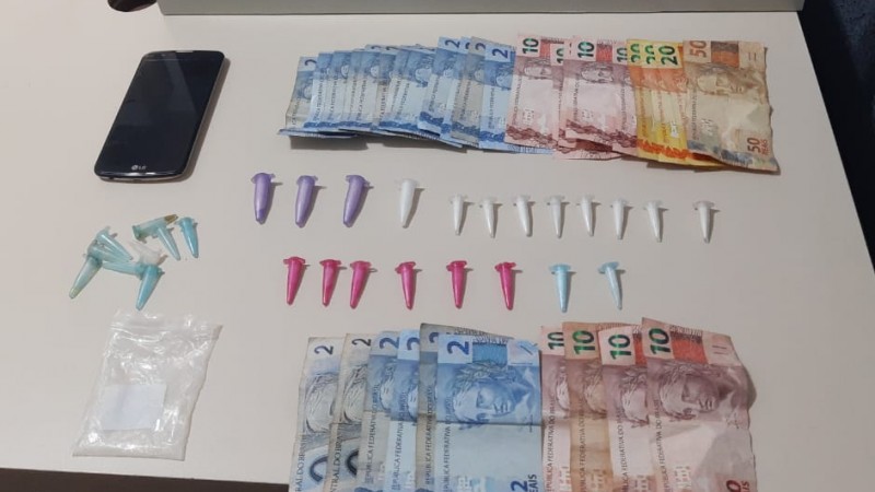 Brigada Militar prende dupla após flagrar tráfico de entorpecentes