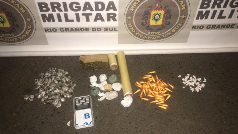Adolescente é apreendida por tráfico de drogas no bairro Costa e Silva