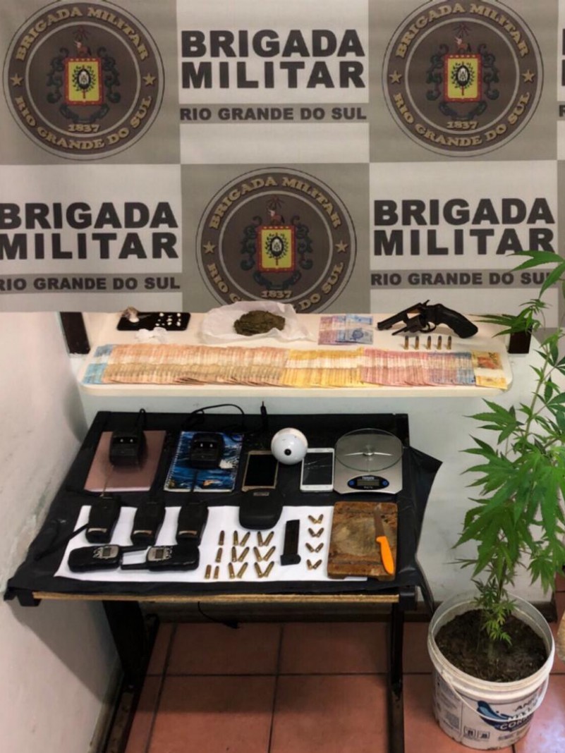 Casal usa borracharia como fachada para venda de drogas em Torres