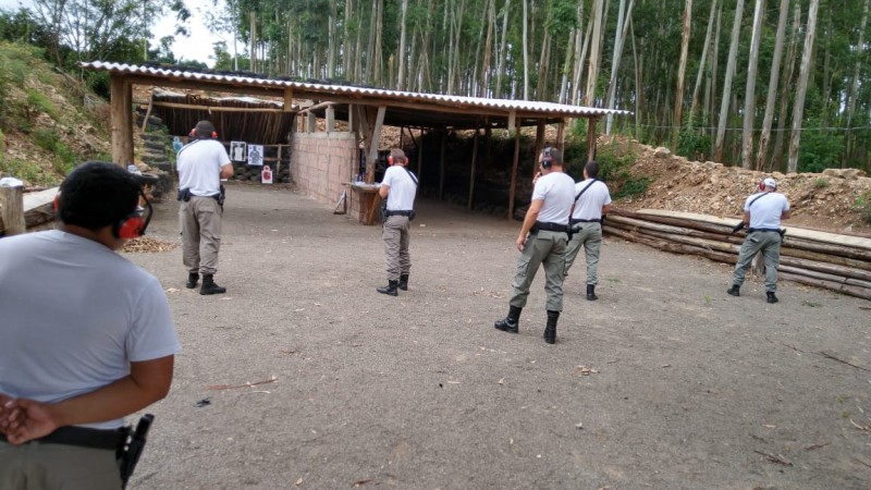 Instrução de tiro