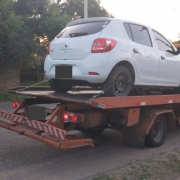 Veículo utilizado pelo trio preso por latrocínio tentado