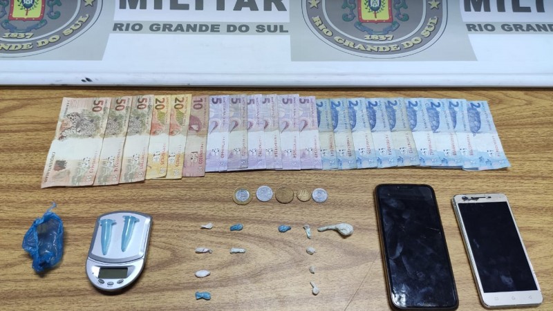 Brigada Militar de Montenegro prende individuo por tráfico de drogas