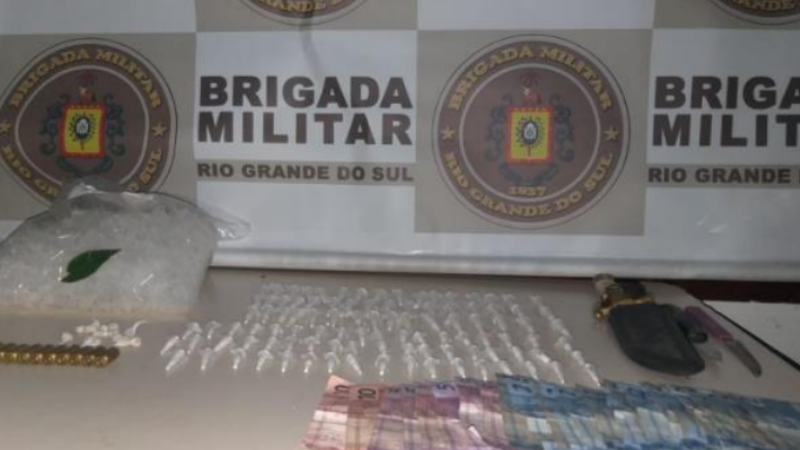 20º BPM prende casal por tráfico de drogas em Porto Alegre