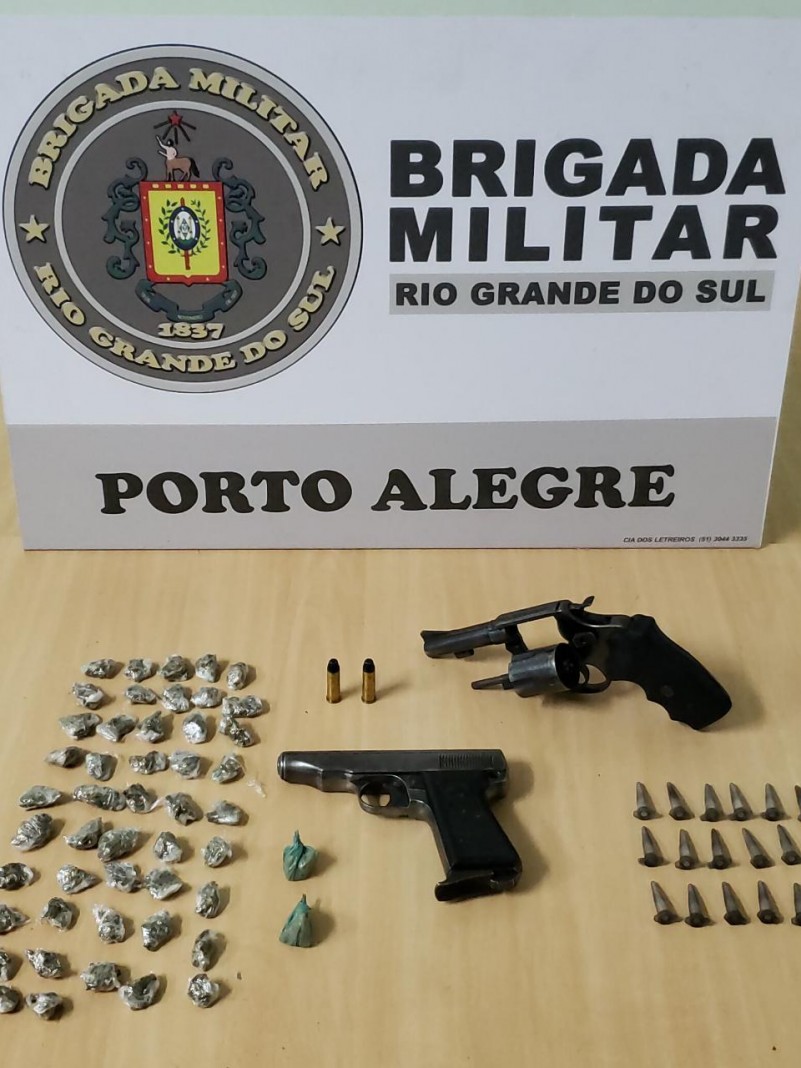 Batalhão da PM apreende contrabando, relógios e armas de fogo pela Operação  Metrópólis