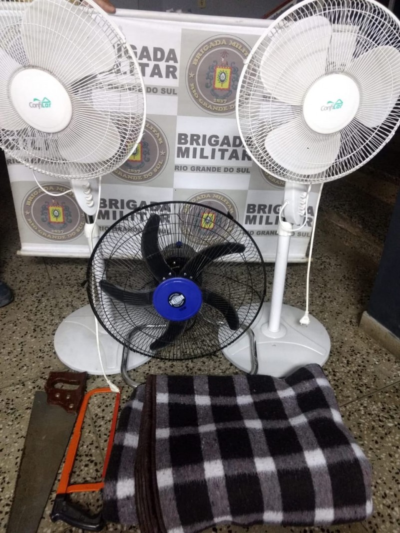 ventiladores, cobertor, serrote