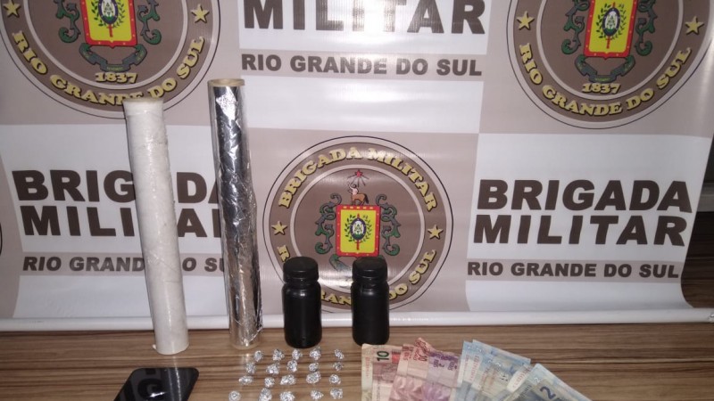 droga, dinheiro, papeis para embalar