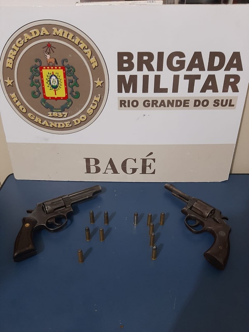 Armas e munições apreendidos