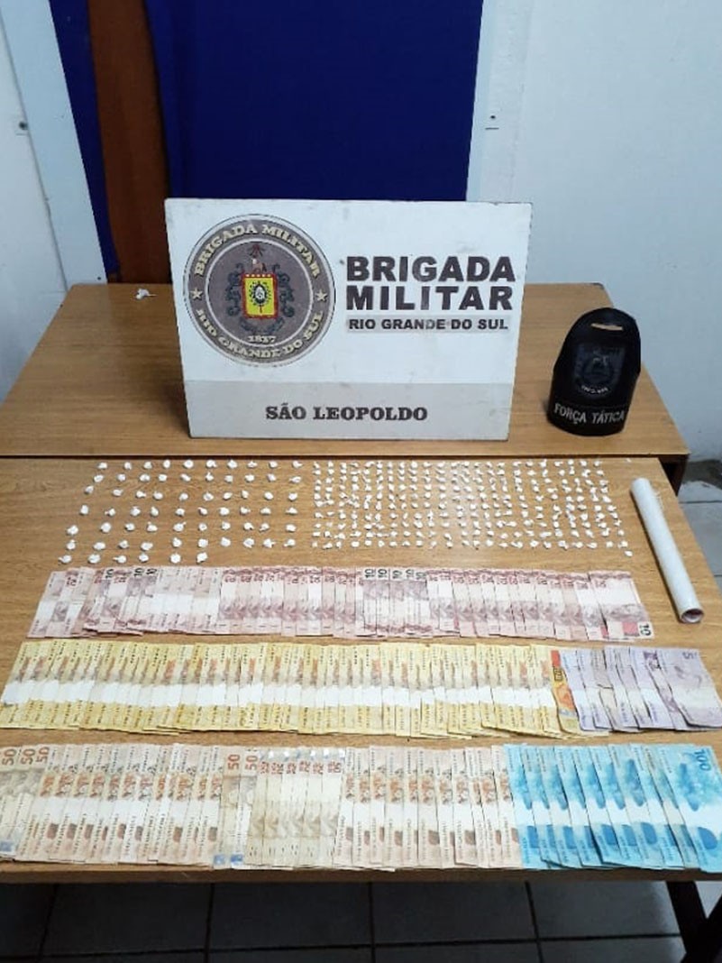 Brigada Militar de São Leopoldo prende homem por tráfico 