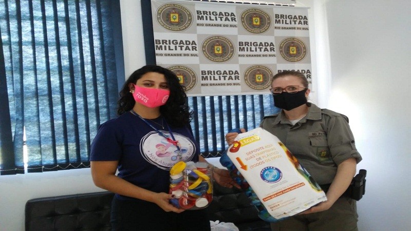 Brigada Militar entrega doações da “Ação Criança Feliz” em Santa