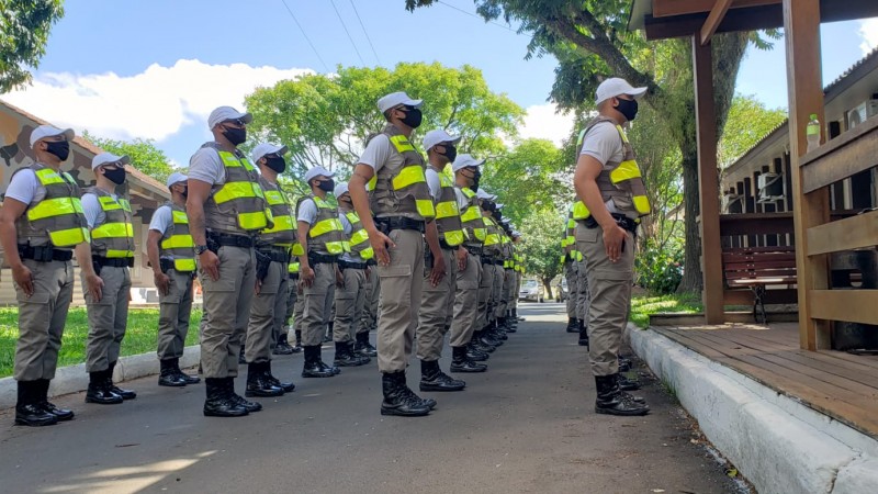 formatura início serviço novos soldados