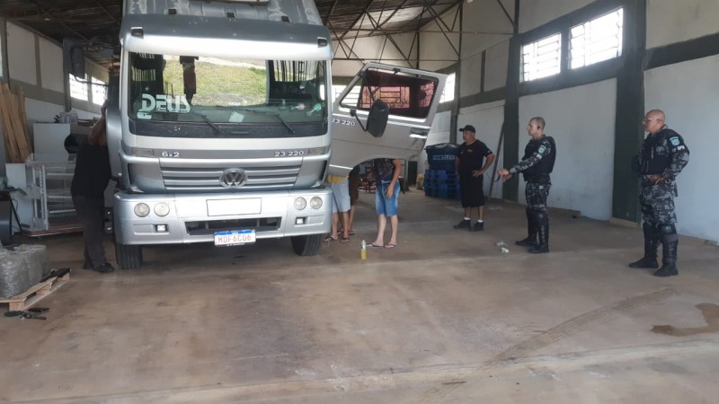 apreensão caminhão roubado
