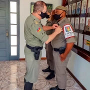 Medalhas de Mérito são entregues a policiais militares em Santa Maria