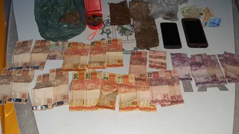 drogas, dinheiro apreendidos,