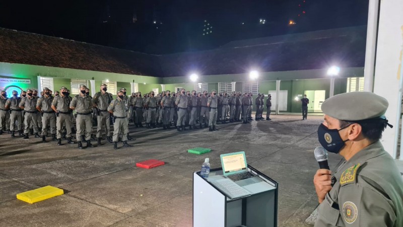Formatura de Aposição das Platinas nos novos cadetes da Brigada Militar