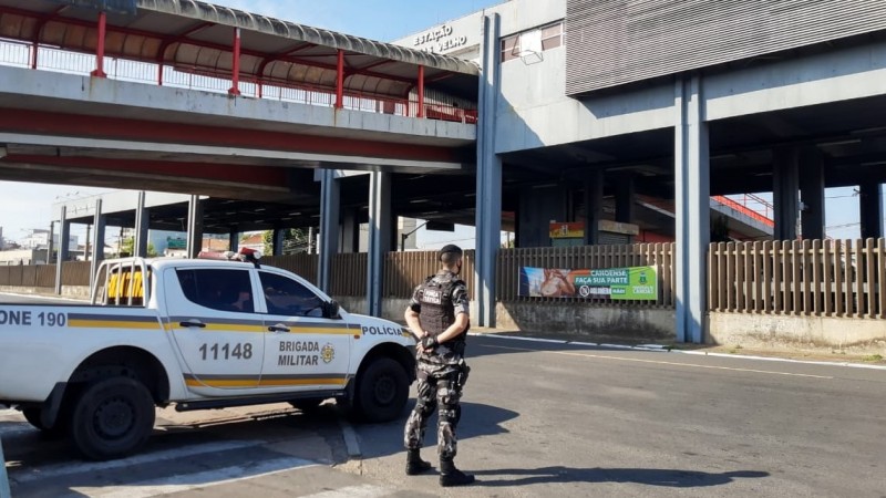 policiamento nas estações de Canoas