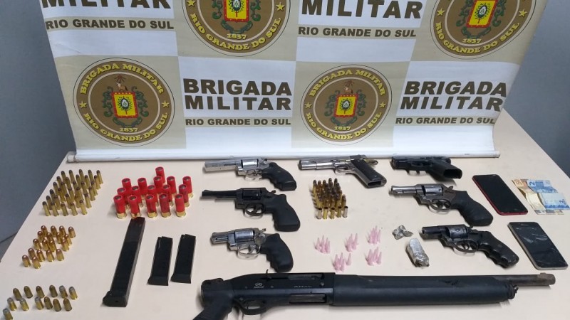 BM prende por porte ilegal de arma de fogo após confronto em Viamão