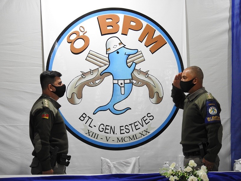 Coronel Luz (esq) e Tenente-coronel Humberto