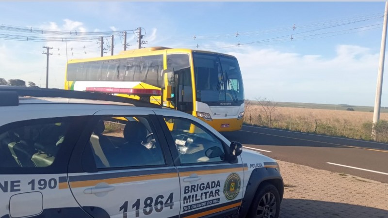 BM abordando ônibus