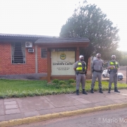 Cmt com policiais militares do município
