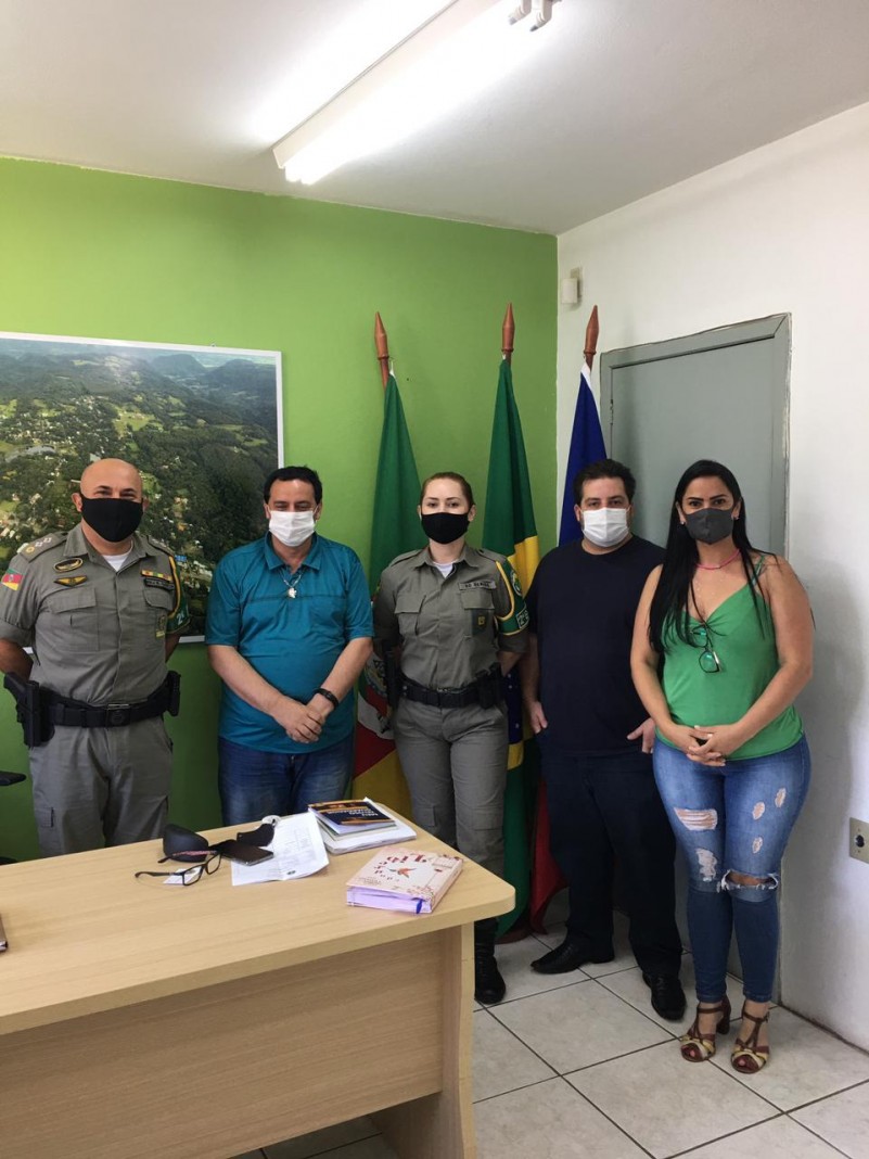 Comandante do 2º BABM em reunião na Prefeitura de Itaara