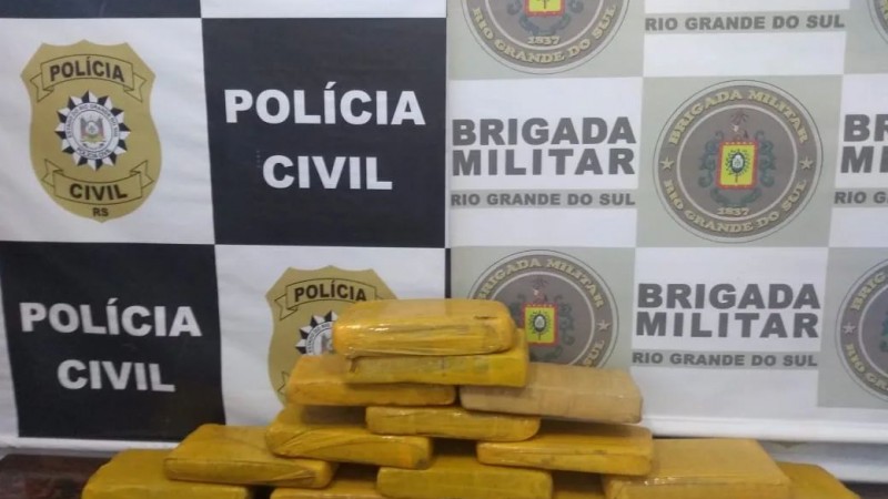 Brigada Militar em operação conjunta com a Polícia Civil prendem homem por tráfico de drogas em Tiradentes do Sul