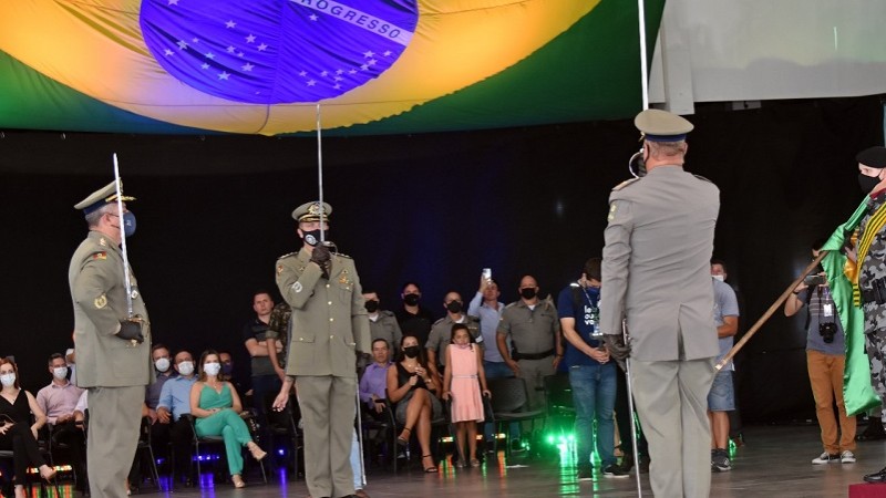 Comando do 2° BPAT recebe visita de representantes do Exército Brasileiro -  Brigada Militar