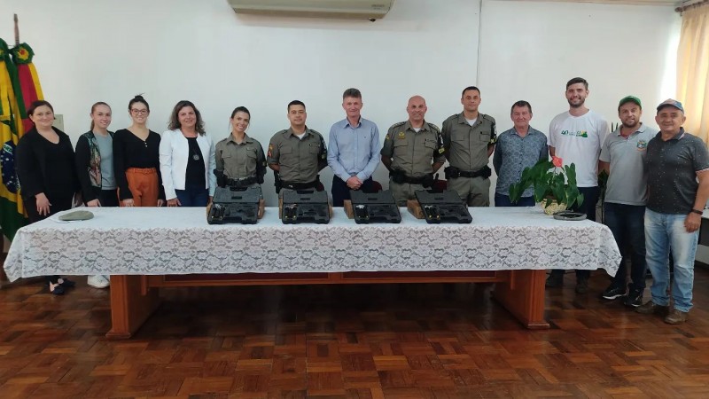 Brigada Militar De Doutor Ricardo Recebe Armas Mm Adquiridos Pelo Piseg Brigada Militar