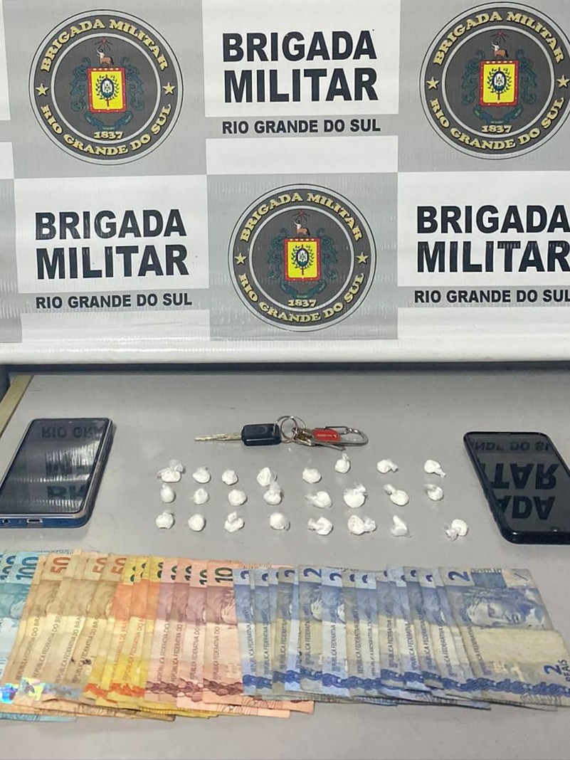 Homem que realizava tele-entrega de drogas é pelo pela BM em Imbé