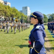 Pioneirismo na Cavalaria da Brigada Militar: Duas policiais militares  femininas concluem curso de especialização fora do Estado - Brigada Militar