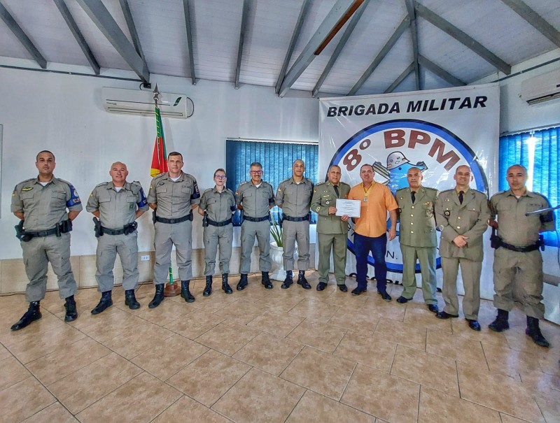 Comando do 2° BPAT recebe visita de representantes do Exército Brasileiro -  Brigada Militar