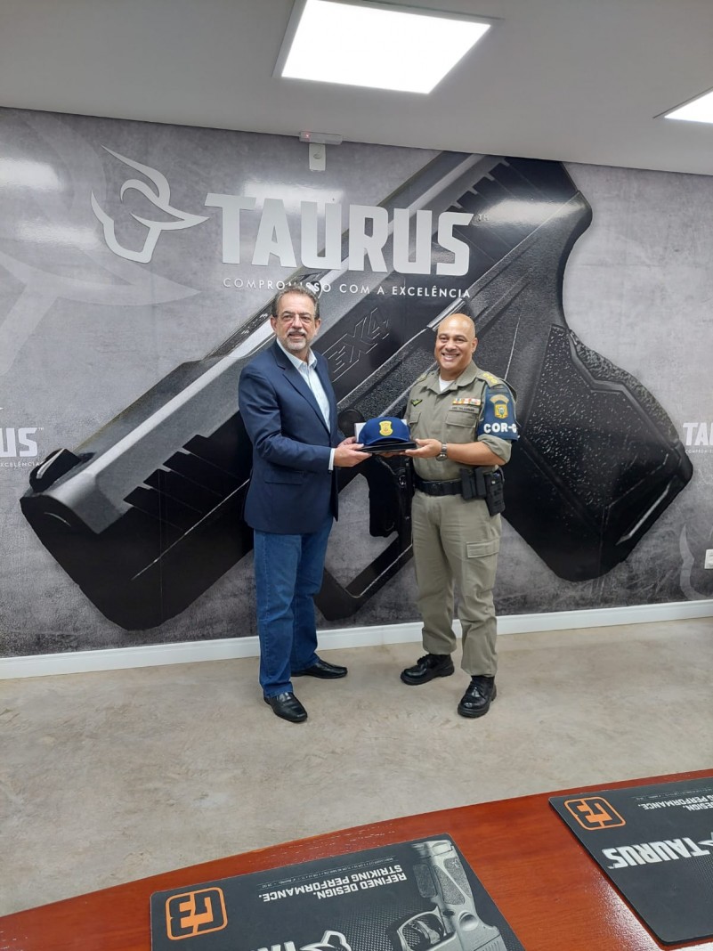Cor G e Presidente da Taurus