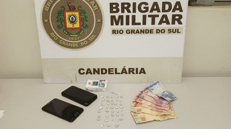 Na noite desta quarta-feira (01/3), a Brigada Militar através do 23° Batalhão de Polícia Militar (23°BPM) realizou a prisão de um homem de 42 anos, no bairro Ewaldo Prass no município de Candelária .