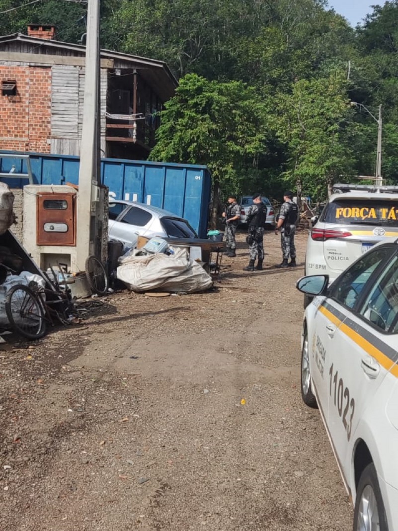 Na tarde de quinta-feira (30/3), a Brigada Militar deflagrou uma Operação Policial para combater os crimes de receptação e furtos. A força tarefa mirou como alvo ferros-velhos e desmanches no município de Santa Cruz do Sul. 
