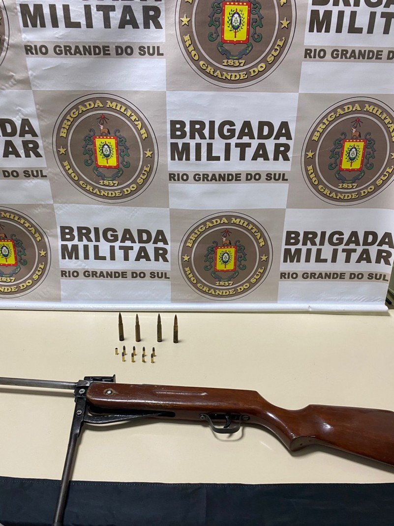 Homem é Preso Pela Brigada Militar Por Posse Ilegal De Arma De Fogo