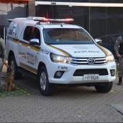 Policiais militares do canil