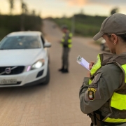 BARREIRA POLICIAL