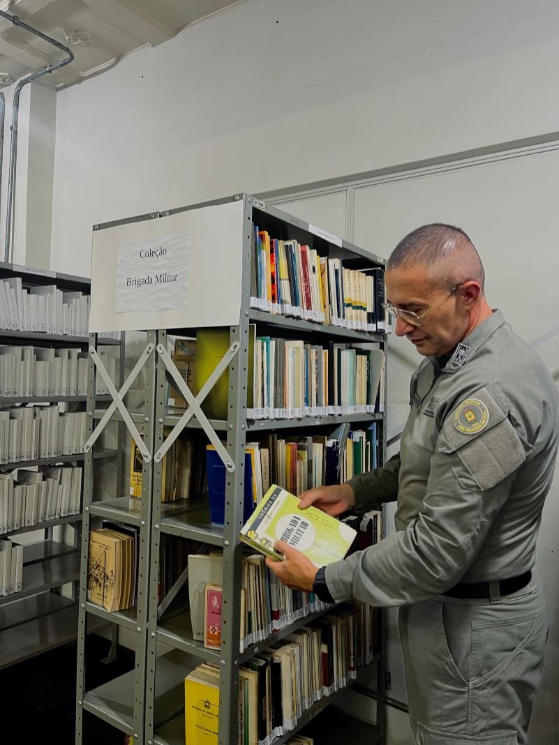 Comando Geral da Brigada Militar visita instalações do Museu da BM