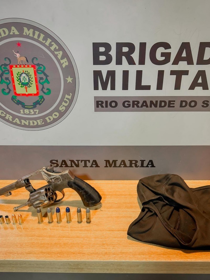 Brigada Militar prende dois homens por homicídio e porte ilegal de arma de fogo em Santa Maria