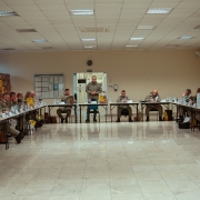 Imagem mostra os militares estaduais dispostos em formato de círculo para a  reunião